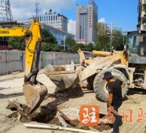 操b美女高温下的坚守｜道路建设者用汗水铺就畅通路